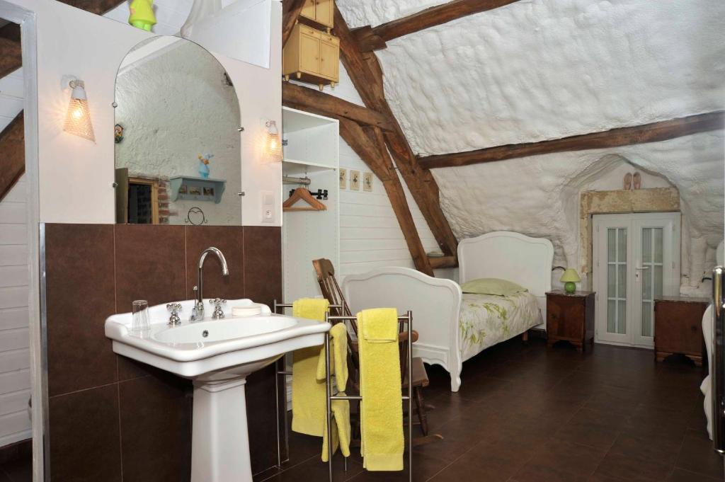 Chambres Et Tables D'Hotes Le Voriou Couddes Værelse billede